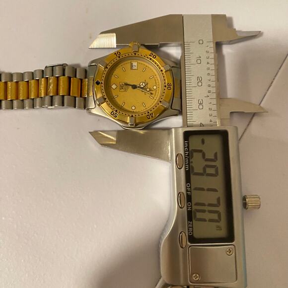 Tag Heuer 2000 Series Two-Tone Men’s Quartz Watch – 36.9mm – 7” Bracelet - Picture 13 of 14